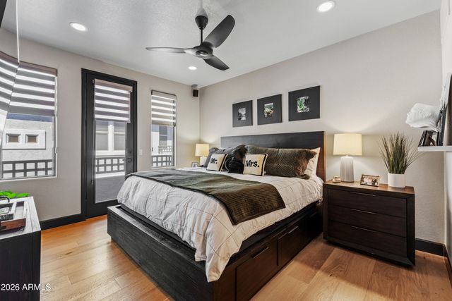 15221 N CLUBGATE Drive 2077, Scottsdale, AZ 85254