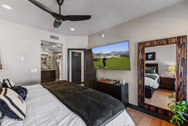 15221 N CLUBGATE Drive 2077, Scottsdale, AZ 85254