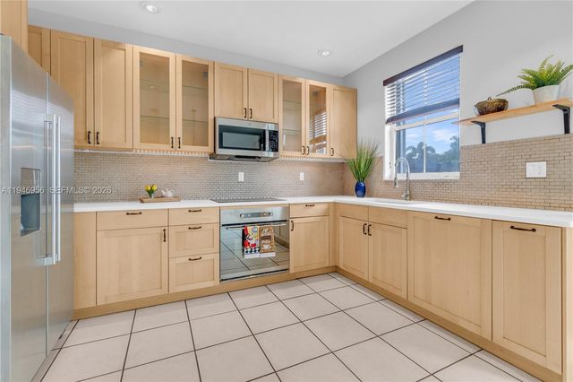 5400 NW 107th Ave 401, Doral, FL 33178