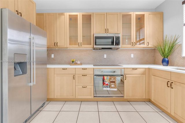 5400 NW 107th Ave 401, Doral, FL 33178