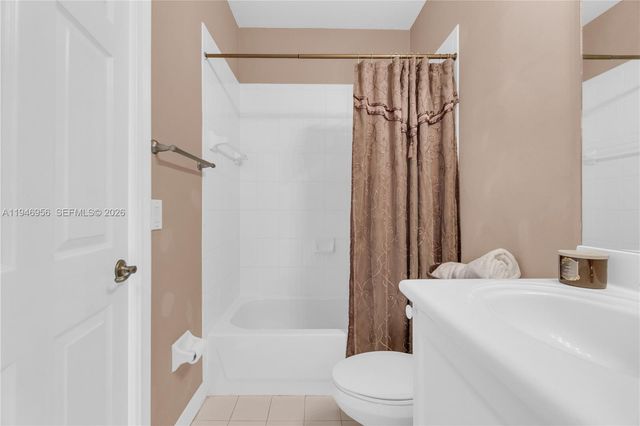 5400 NW 107th Ave 401, Doral, FL 33178