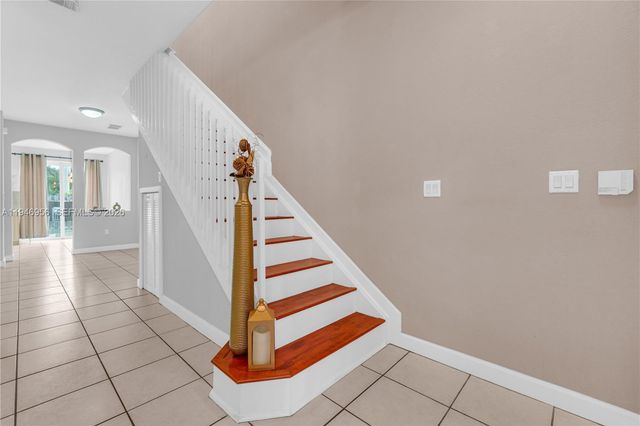 5400 NW 107th Ave 401, Doral, FL 33178