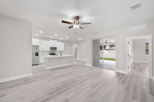 8016 102nd Court, Vero Beach, FL 32967