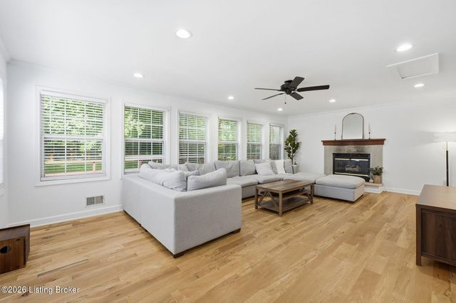 2808 Arden Rd, Louisville, KY 40220