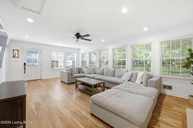 2808 Arden Rd, Louisville, KY 40220