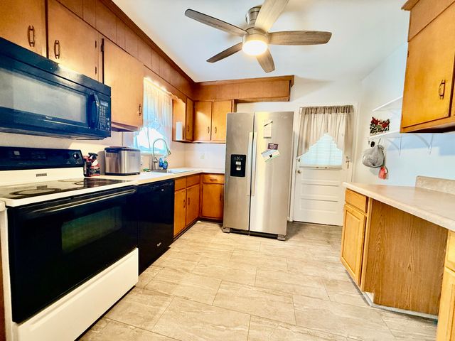 5838 Sierra DR, Roanoke, VA 24012