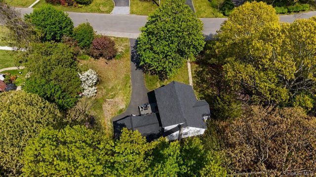 54 Linden Lane, Shirley, NY 11967