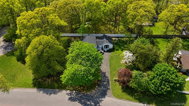 54 Linden Lane, Shirley, NY 11967