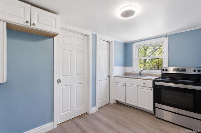 54 Linden Lane, Shirley, NY 11967