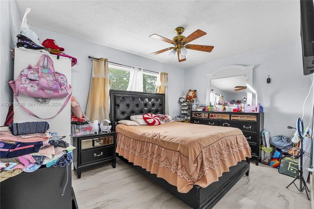 900 N 70th Ave, Hollywood, FL 33024