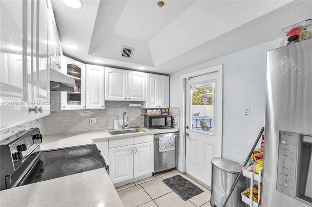 900 N 70th Ave, Hollywood, FL 33024