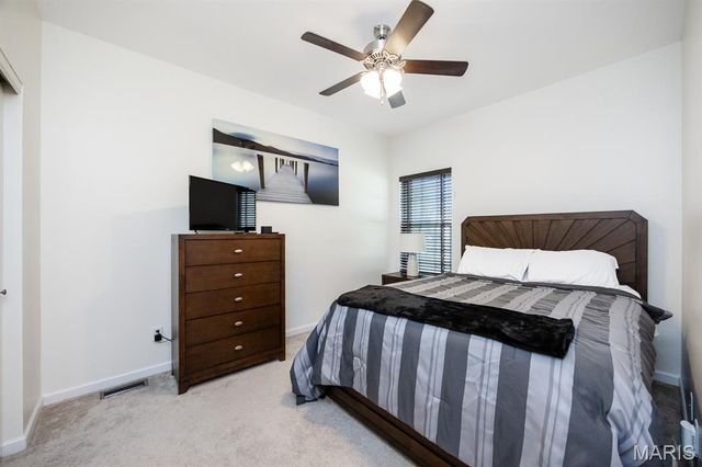 804 Bluff Ridge Ln Lane, Shiloh, IL 62221