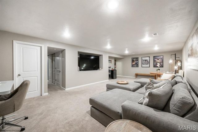 804 Bluff Ridge Ln Lane, Shiloh, IL 62221