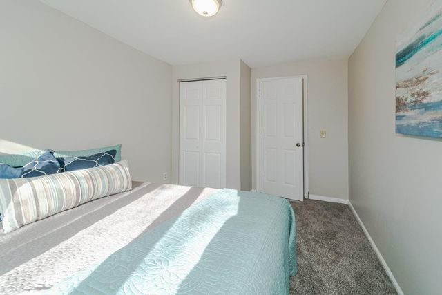 1711 NE 22nd Avenue NE, Minneapolis, MN 55418