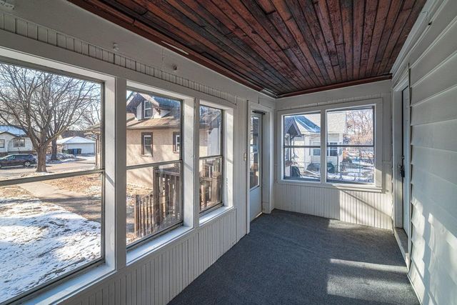 1711 NE 22nd Avenue NE, Minneapolis, MN 55418