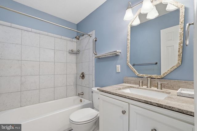 131 STONEDOWN LN, Winchester, VA 22603