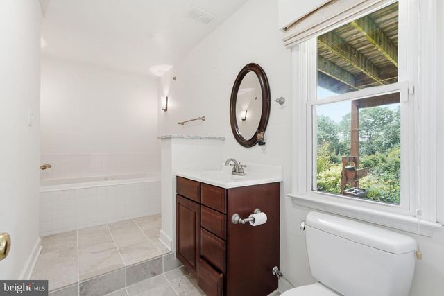 131 STONEDOWN LN, Winchester, VA 22603