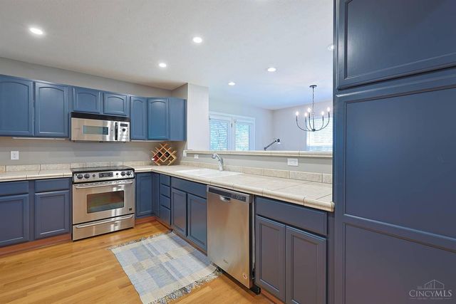 5614 Williamsburg Way, Fairfield, OH 45014