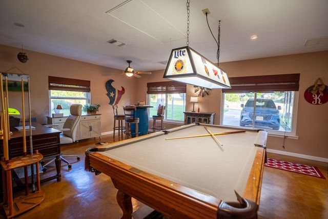 3273 Privilege Creek Rd, Pipe Creek, TX 78063