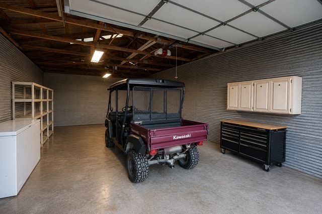 3273 Privilege Creek Rd, Pipe Creek, TX 78063