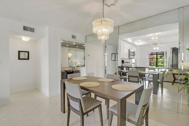 5121 Oak Hill Lane 412, Delray Beach, FL 33484