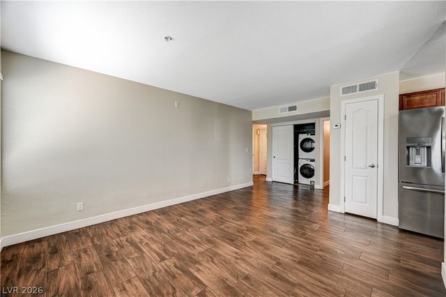 2120 Sealion Drive 108, Las Vegas, NV 89128