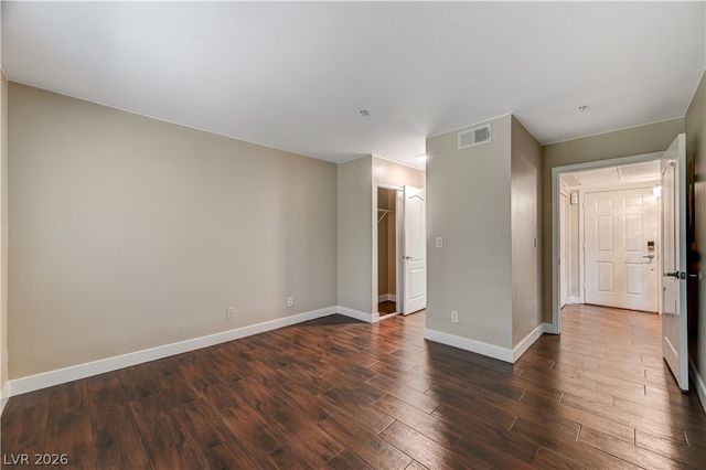 2120 Sealion Drive 108, Las Vegas, NV 89128