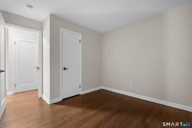 3 Highview Lane, New Haven, CT 06513