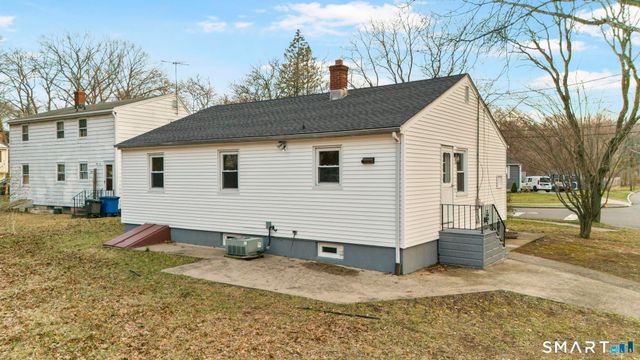 3 Highview Lane, New Haven, CT 06513