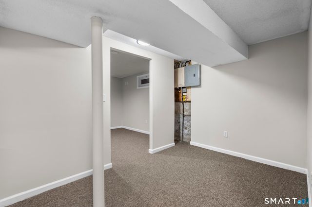 3 Highview Lane, New Haven, CT 06513