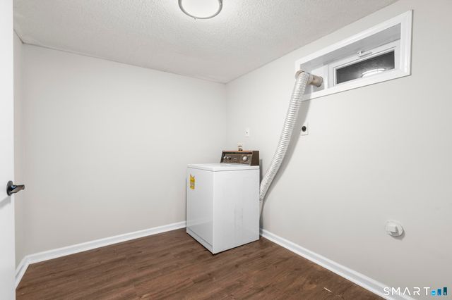 3 Highview Lane, New Haven, CT 06513