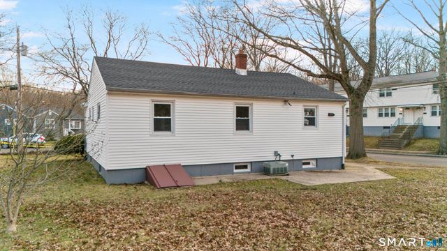 3 Highview Lane, New Haven, CT 06513