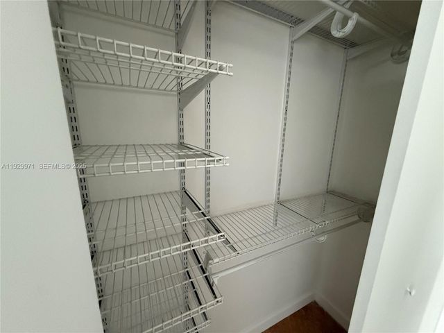 2275 BISCAYNE BL 1003, Miami, FL 33137