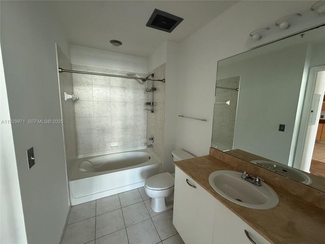 2275 BISCAYNE BL 1003, Miami, FL 33137