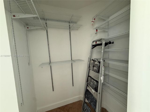 2275 BISCAYNE BL 1003, Miami, FL 33137