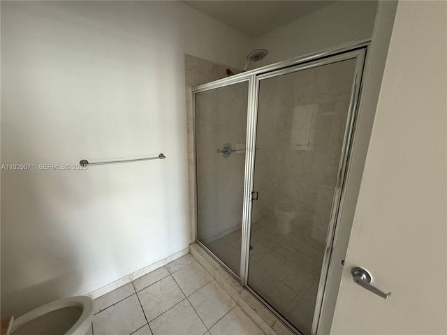 2275 BISCAYNE BL 1003, Miami, FL 33137