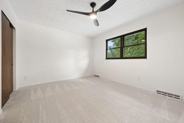2900 Granada Hills Drive, Columbus, OH 43231