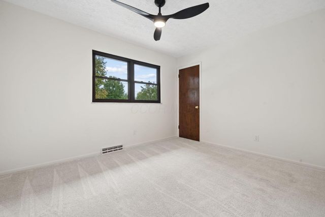 2900 Granada Hills Drive, Columbus, OH 43231