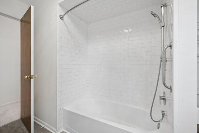 2900 Granada Hills Drive, Columbus, OH 43231