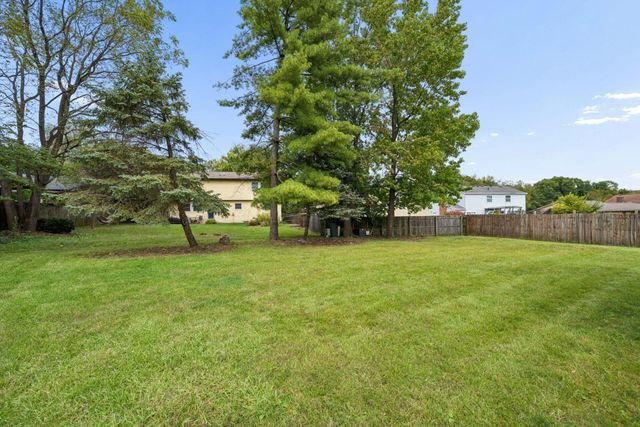 2900 Granada Hills Drive, Columbus, OH 43231