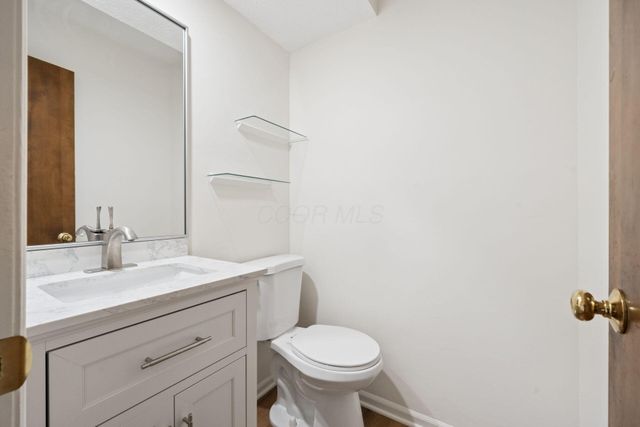 2900 Granada Hills Drive, Columbus, OH 43231