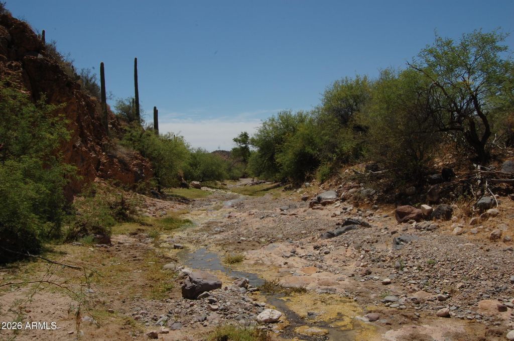 Image 24 of property listing at 37700 S Cow Creek Road 54, Morristown, AZ 85342