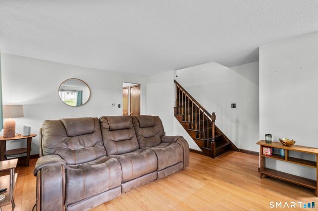 123-125 Oakland Road, Southington, CT 06489