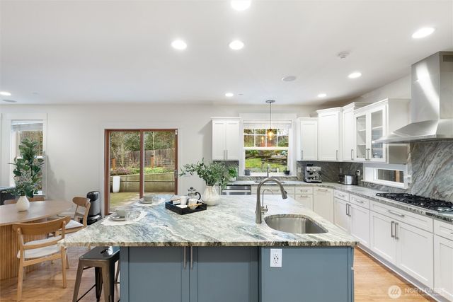 9544 NE 188th Street, Bothell, WA 98011