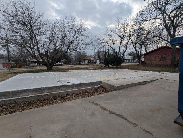 426 W Mesquite Street, Dublin, TX 76446