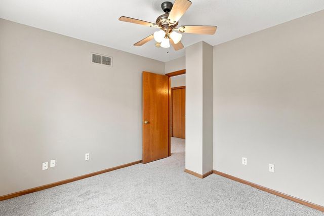 1216 Elmwood Avenue, Shakopee, MN 55379