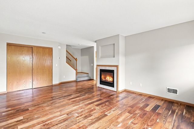 1216 Elmwood Avenue, Shakopee, MN 55379