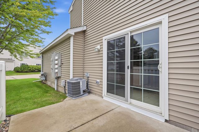 1216 Elmwood Avenue, Shakopee, MN 55379