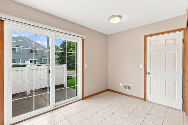 1216 Elmwood Avenue, Shakopee, MN 55379