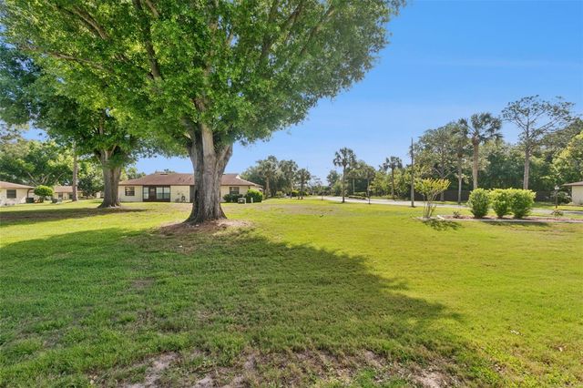 12418 ORANGEWOOD CIRCLE, Tavares, FL 32778